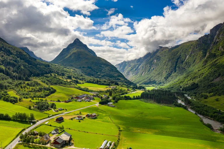 beautiful-nature-norway-2025-03-08-07-13-45-utc