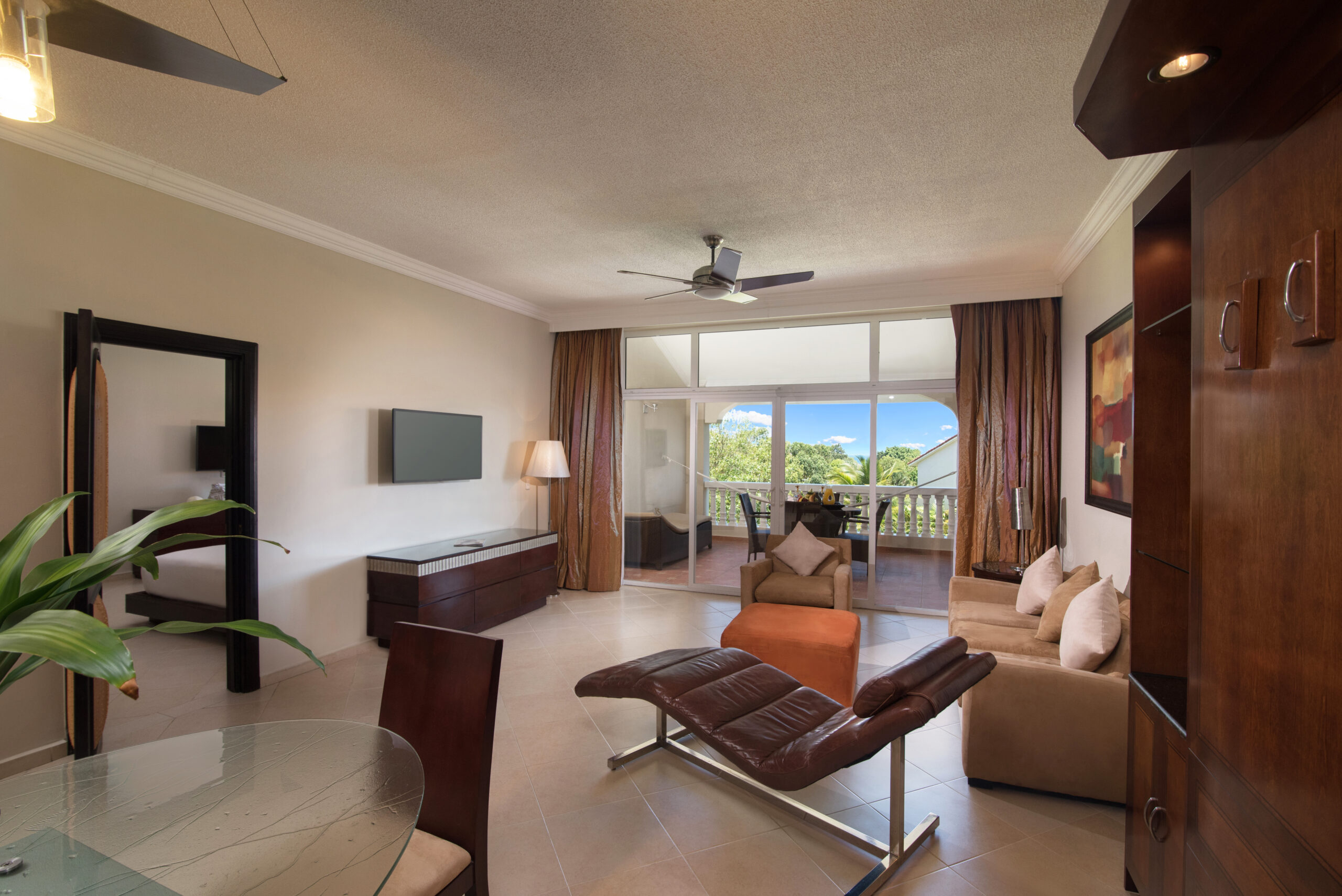 Two Bedroom Presidential Suite - Image 7