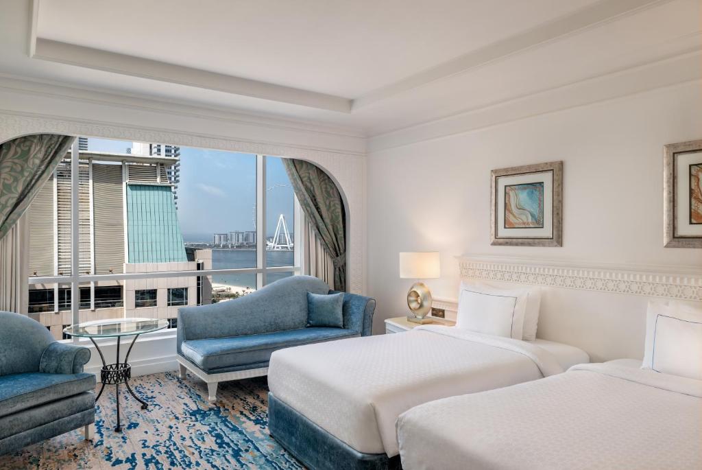 Habtoor Grand Resort Junior Suite Tower One Bedroom - Image 17