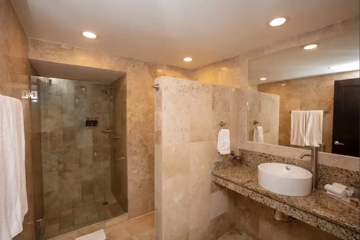 Delfin PV Beach Resort - Adults Only - Image 10